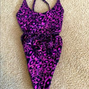 Tasteful Girl cheetah bodysuit